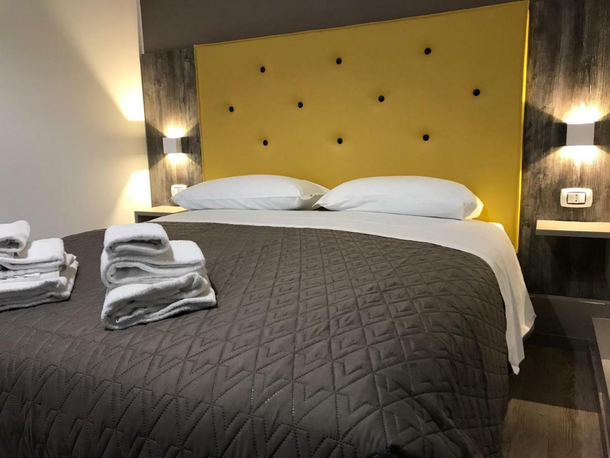 Bed and Breakfast Borgonove à Rome Extérieur photo
